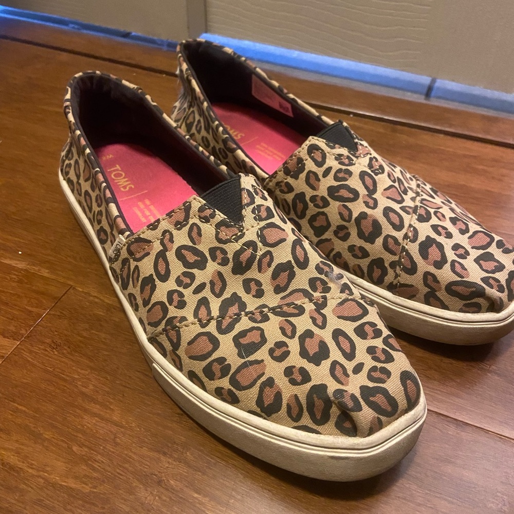 Toms Leopard Flats
